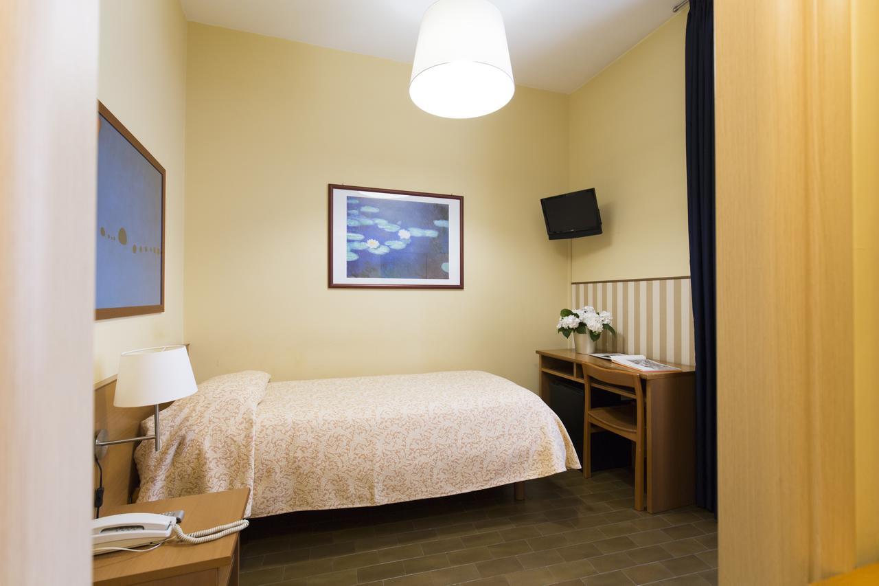 Antica Trattoria Dell'Uva Otel Monza Dış mekan fotoğraf